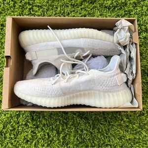 Yeezy Whute adidas Men’s 11